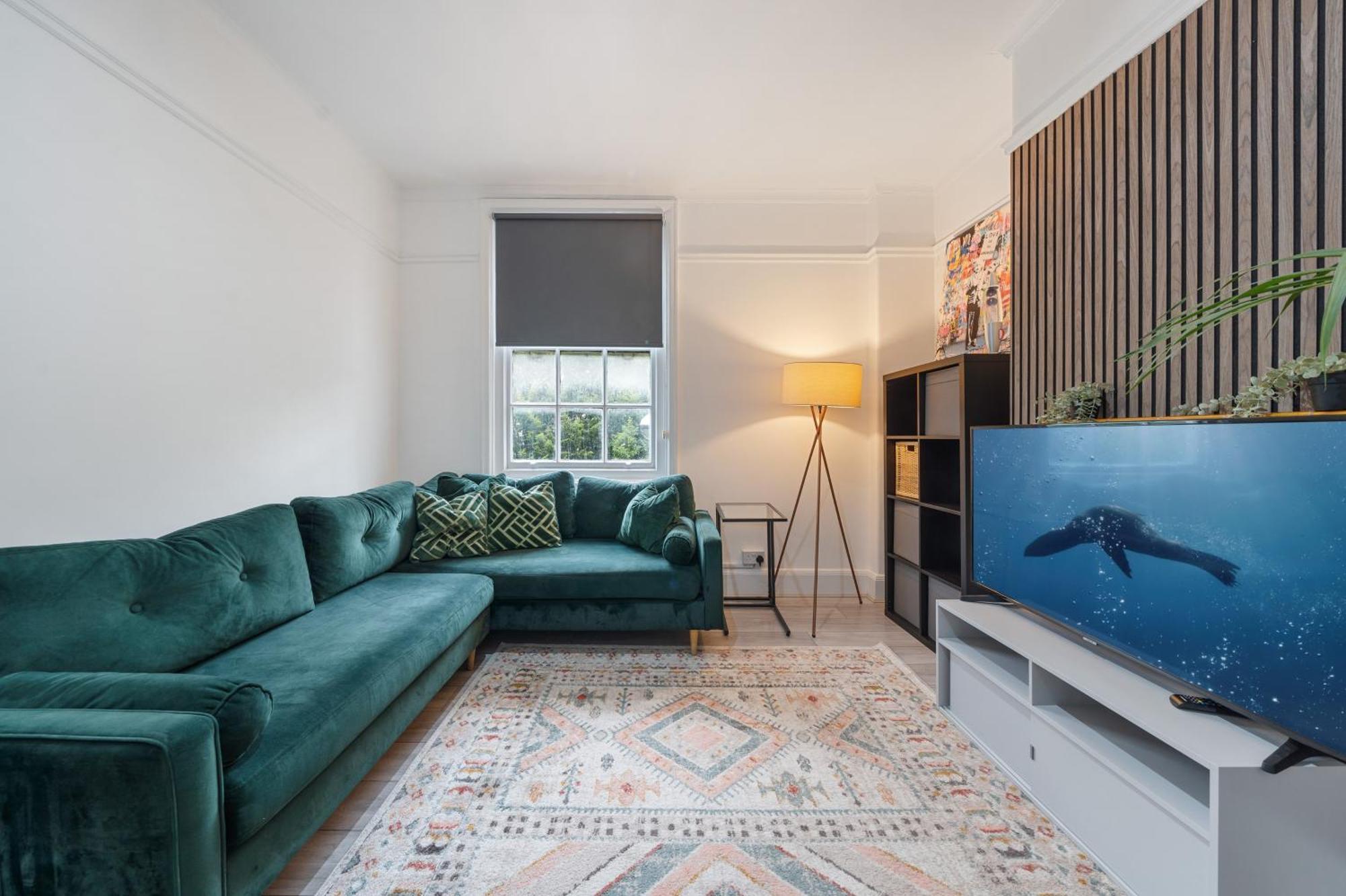 The Chalton Funk-In Kings Cross Apartment London Bagian luar foto